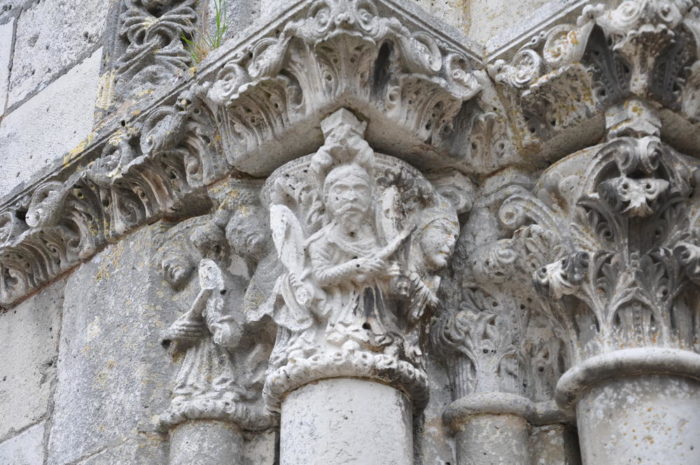 eglise st pierre st paul details chapiteau des musiciens